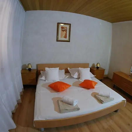 Ruzica Apartment Makarska